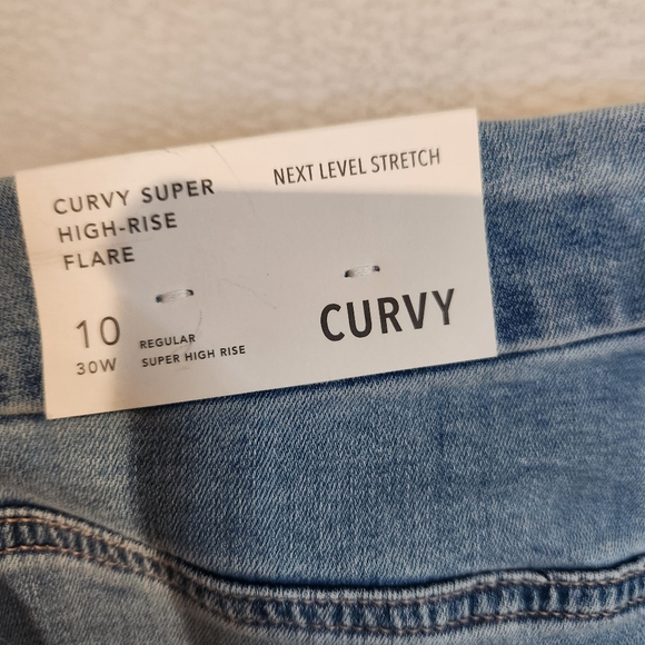 American Eagle Curvy Super High Rise Flare Jeans Womens Size 10 - Picture 6 of 7